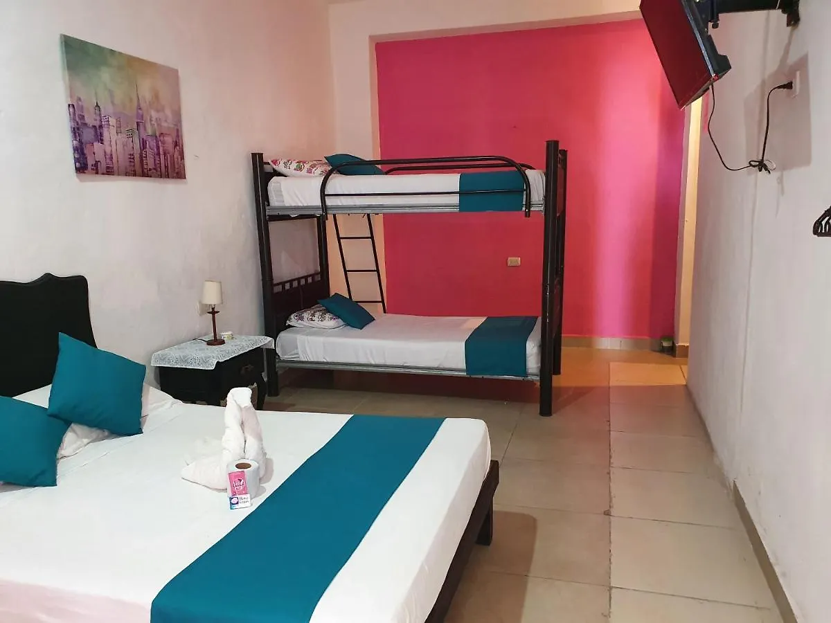 Hostal&Hotel Casa Fernanda Mérida 2*,  México